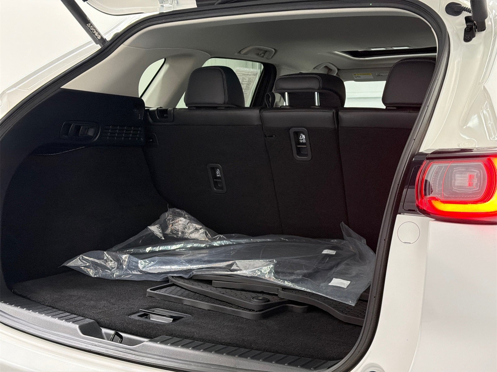 2024 Mazda Mazda CX-5 2.5 S Preferred Package