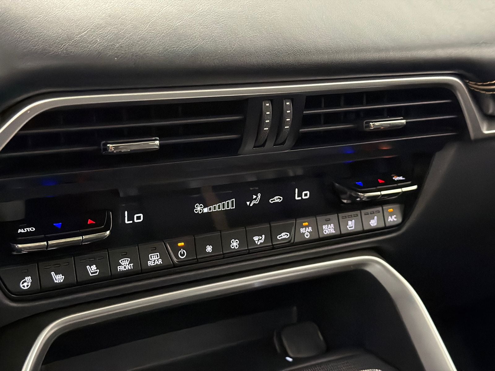 2025 Mazda Mazda CX-70 PHEV Premium Plus