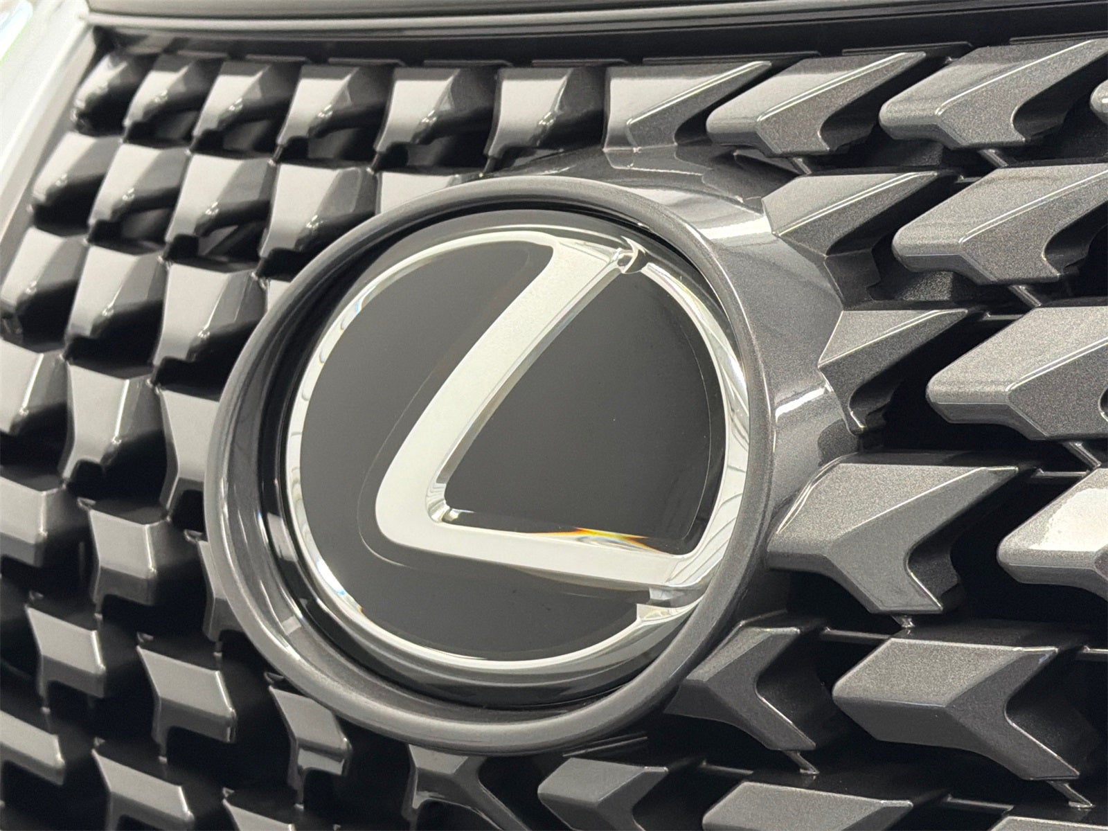 2025 Lexus UX 300h