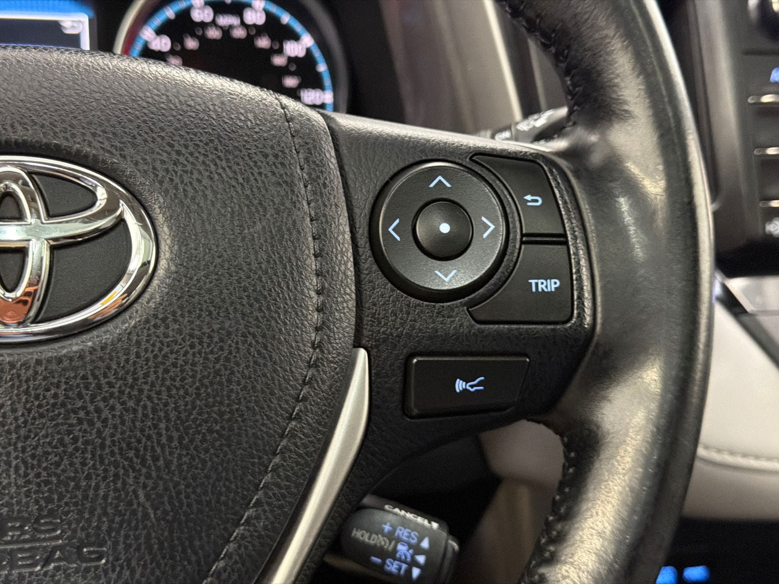 2018 Toyota RAV4 Hybrid XLE