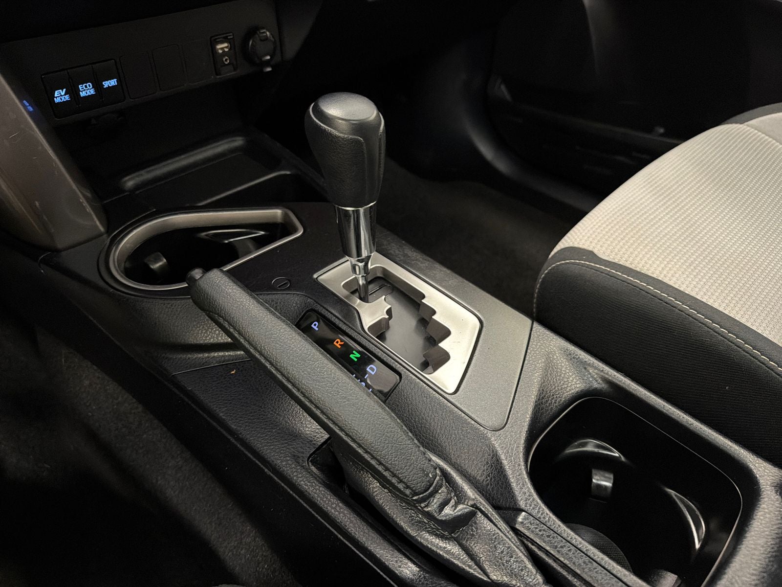 2018 Toyota RAV4 Hybrid XLE