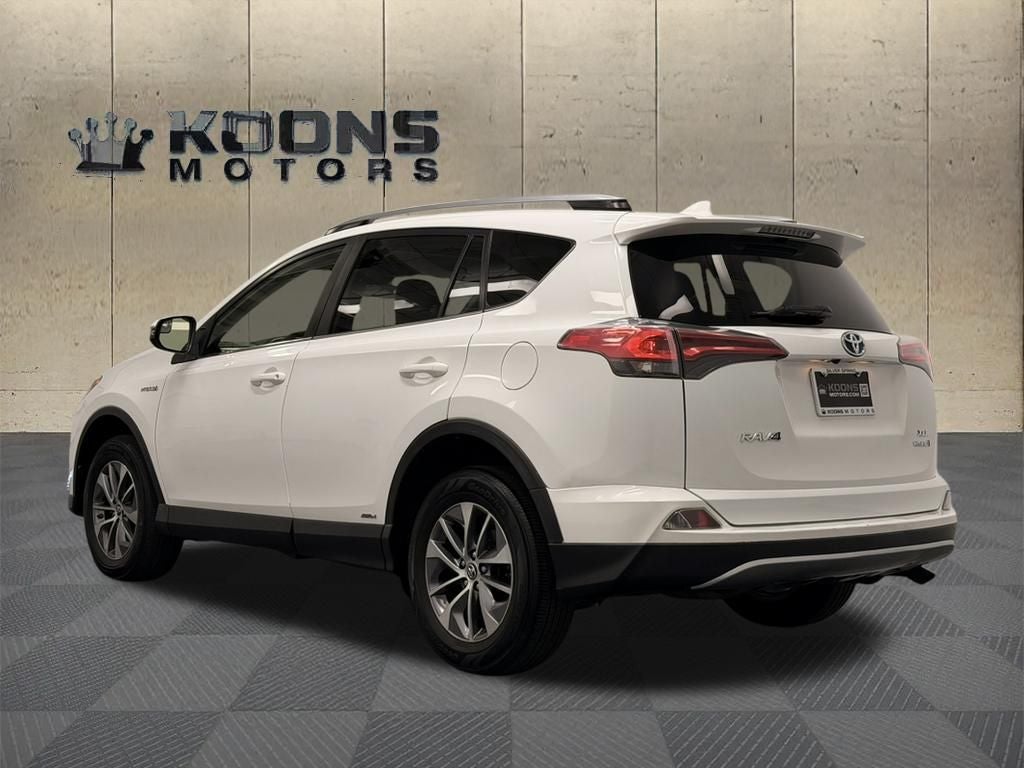 2018 Toyota RAV4 Hybrid XLE