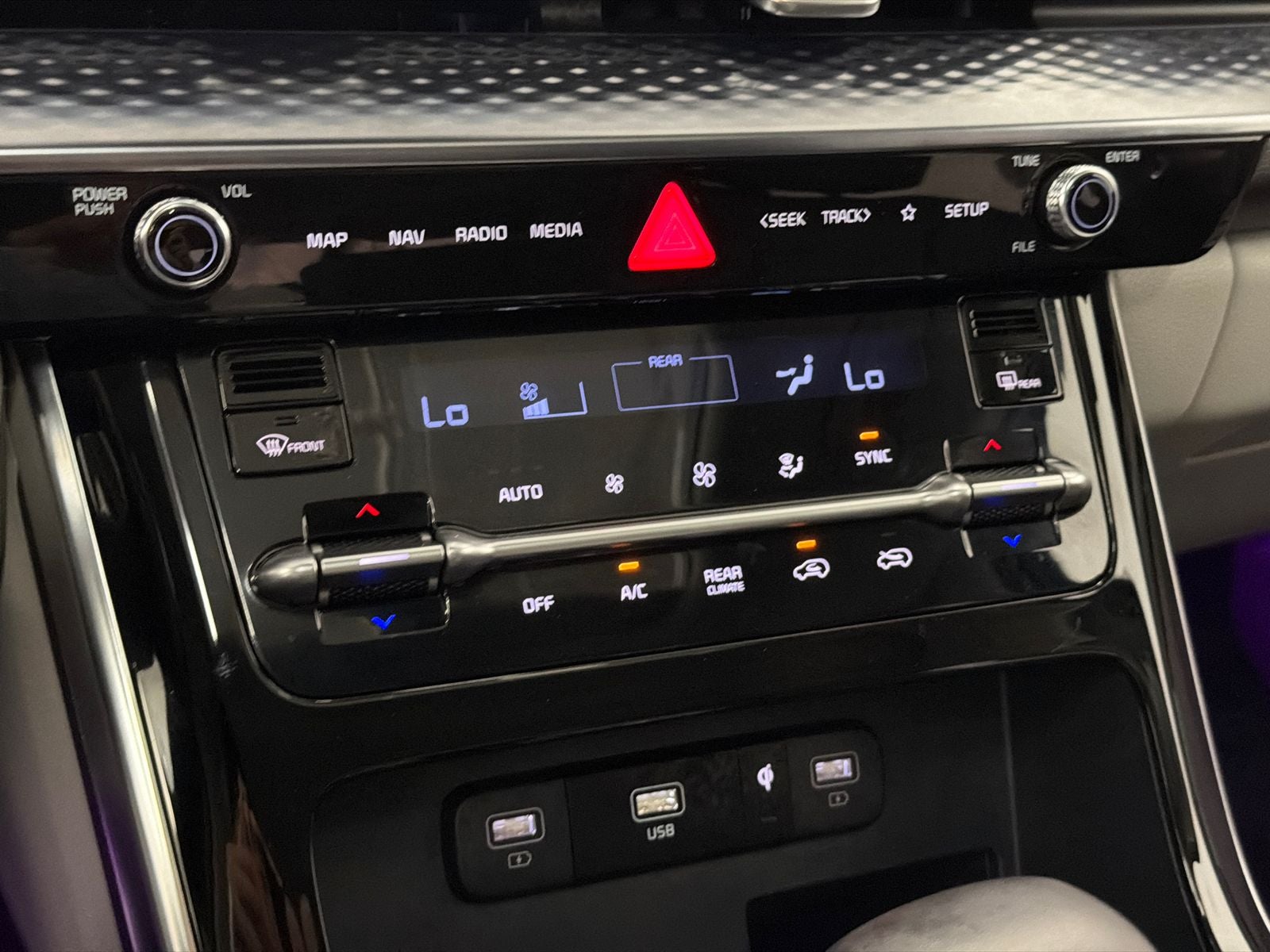 2024 Kia Carnival SX Prestige
