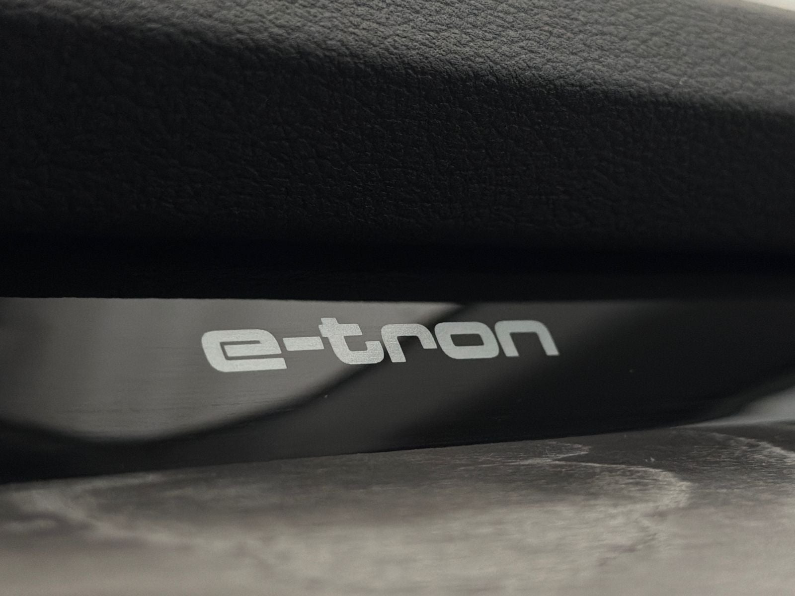 2021 Audi e-tron Premium quattro
