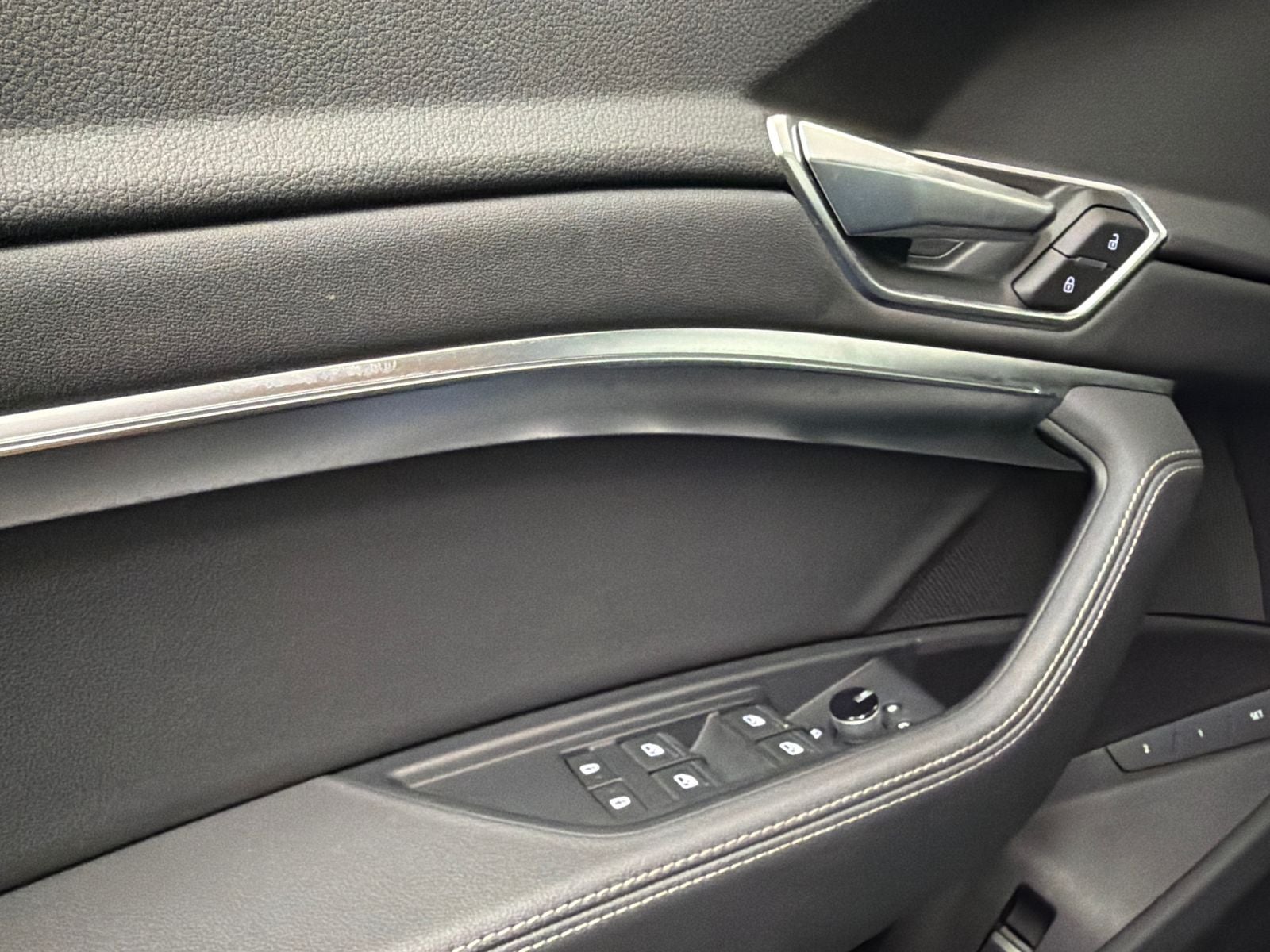 2021 Audi e-tron Premium quattro