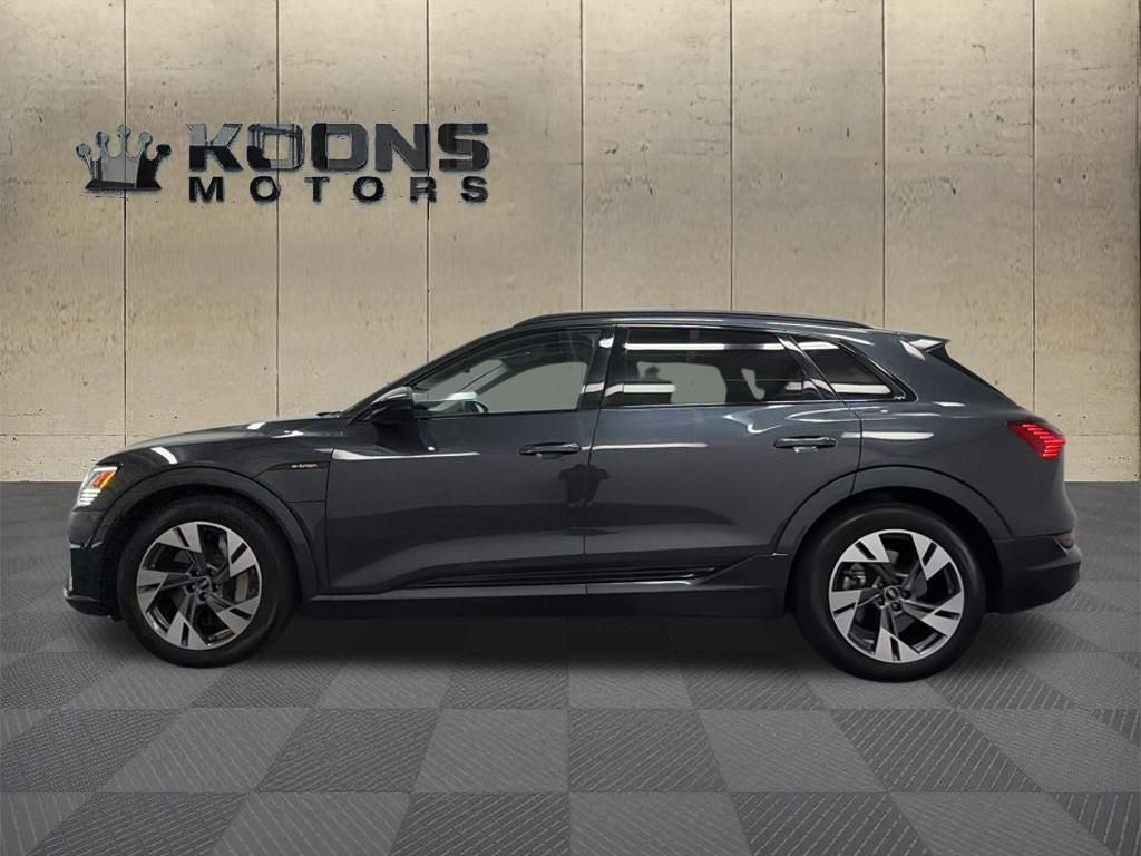 2021 Audi e-tron Premium quattro