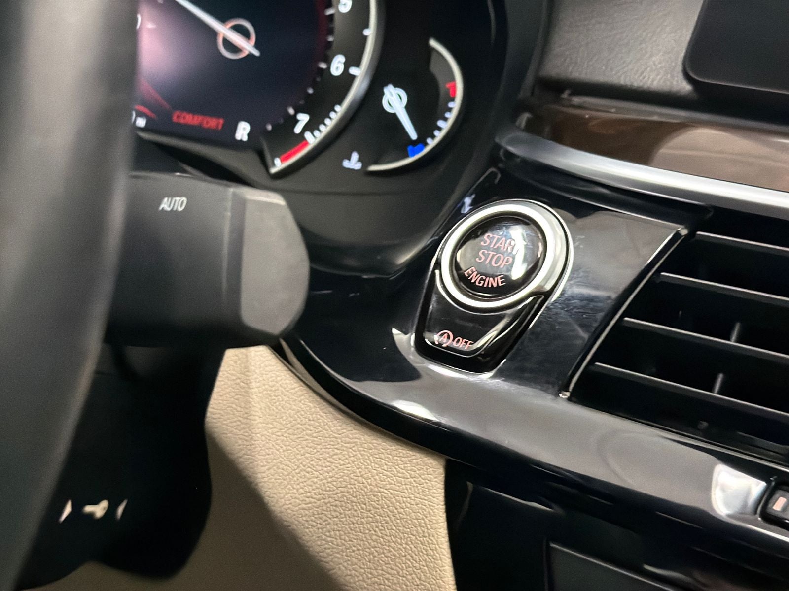2018 BMW 5 Series 530i xDrive