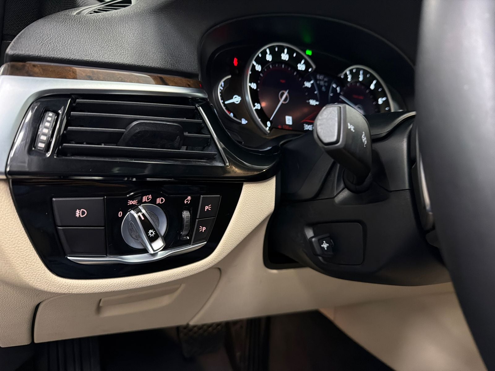2018 BMW 5 Series 530i xDrive