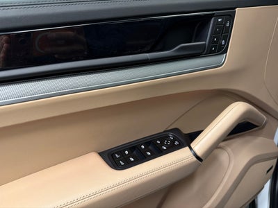 2024 Porsche Cayenne S