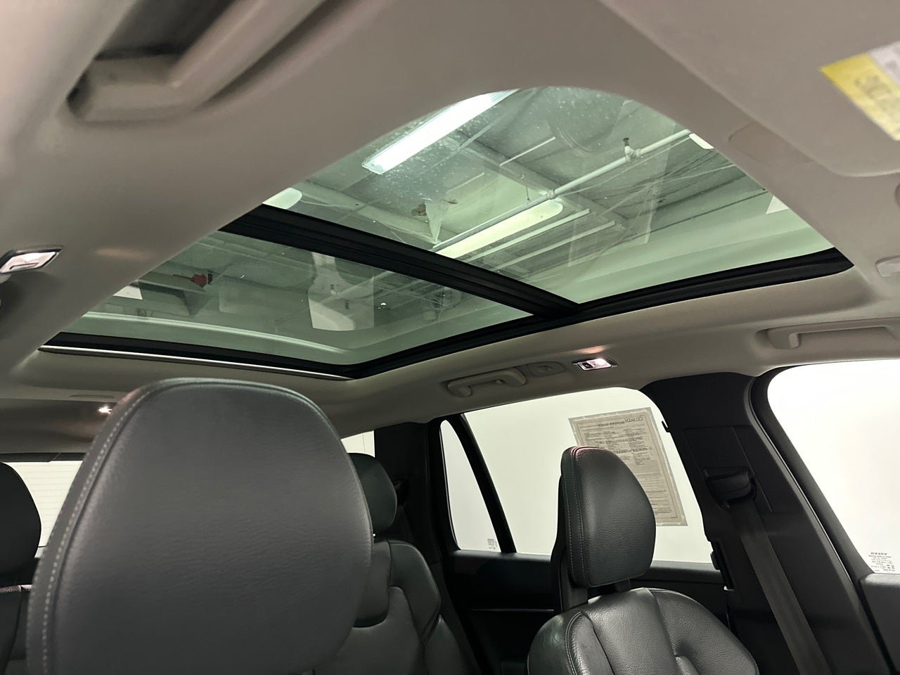 2020 Volvo XC90 T6 Momentum