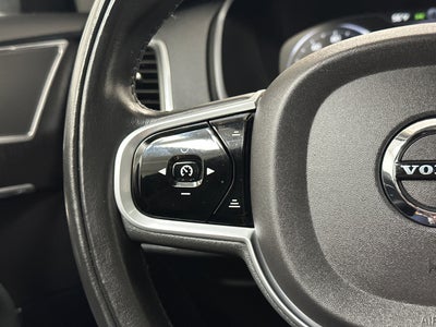 2020 Volvo XC90 T6 Momentum