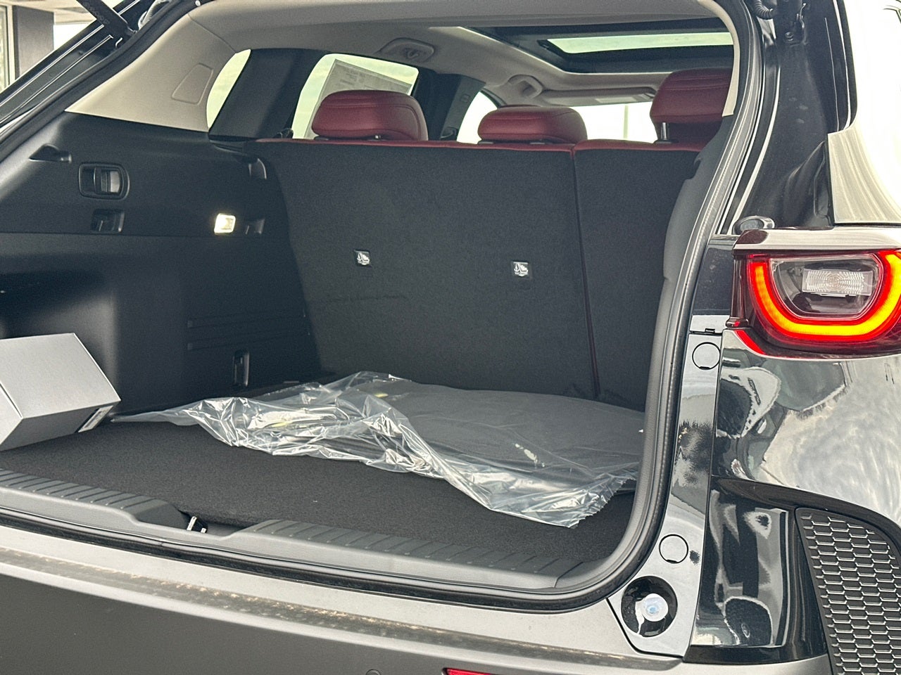 2026 Mazda Mazda CX-50 Hybrid Premium AWD