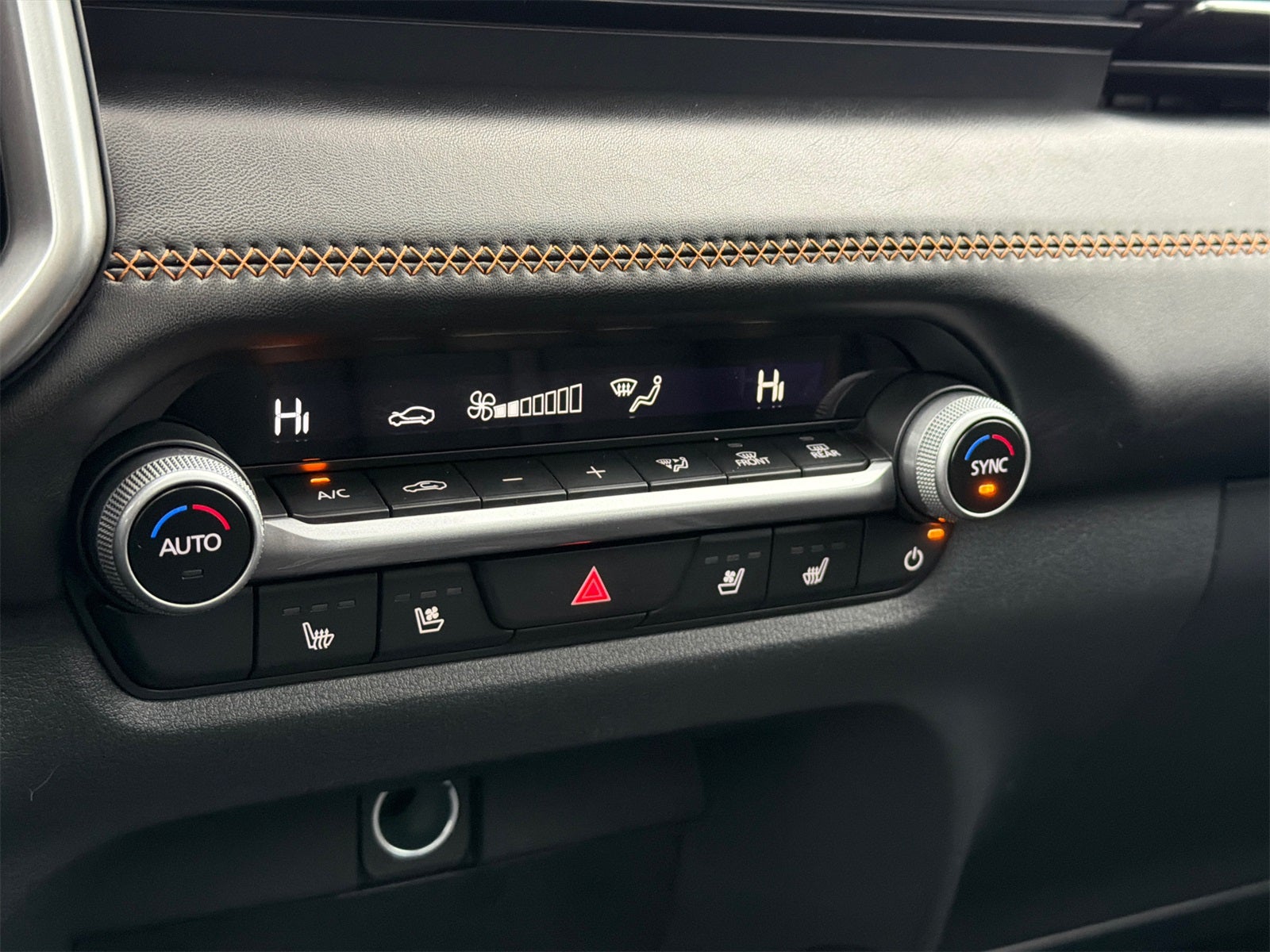 2026 Mazda Mazda CX-50 Hybrid Premium AWD