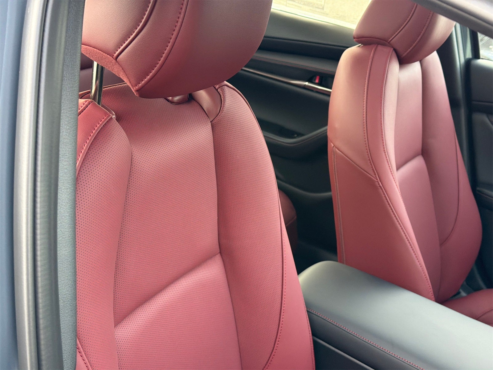 2026 Mazda Mazda3 Sedan 2.5 S Carbon Edition AWD