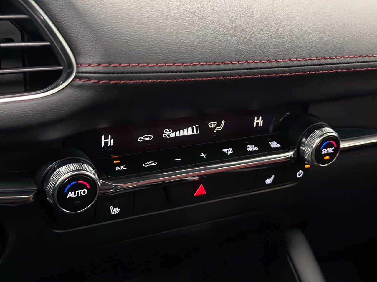 2026 Mazda Mazda3 Hatchback 2.5 S Carbon Edition AWD