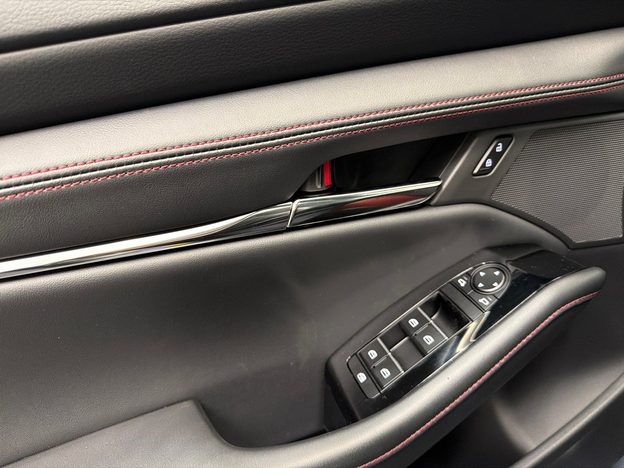 2026 Mazda Mazda3 Hatchback 2.5 S Carbon Edition AWD