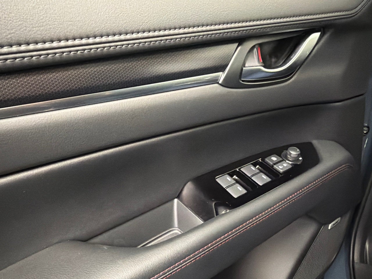 2025 Mazda Mazda CX-5 2.5 S Carbon Edition AWD