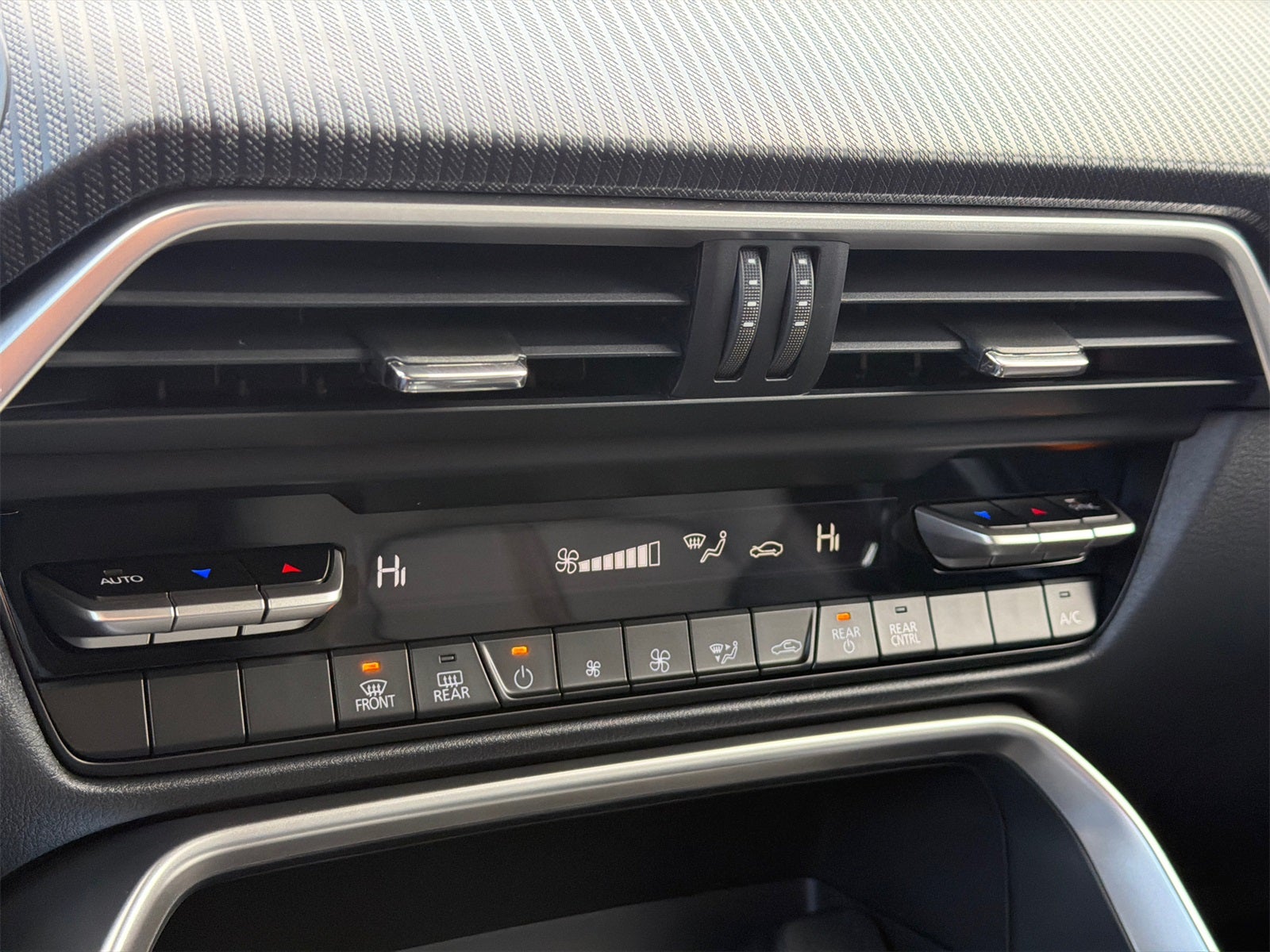 2026 Mazda Mazda CX-70 Plug-In Hybrid SC AWD