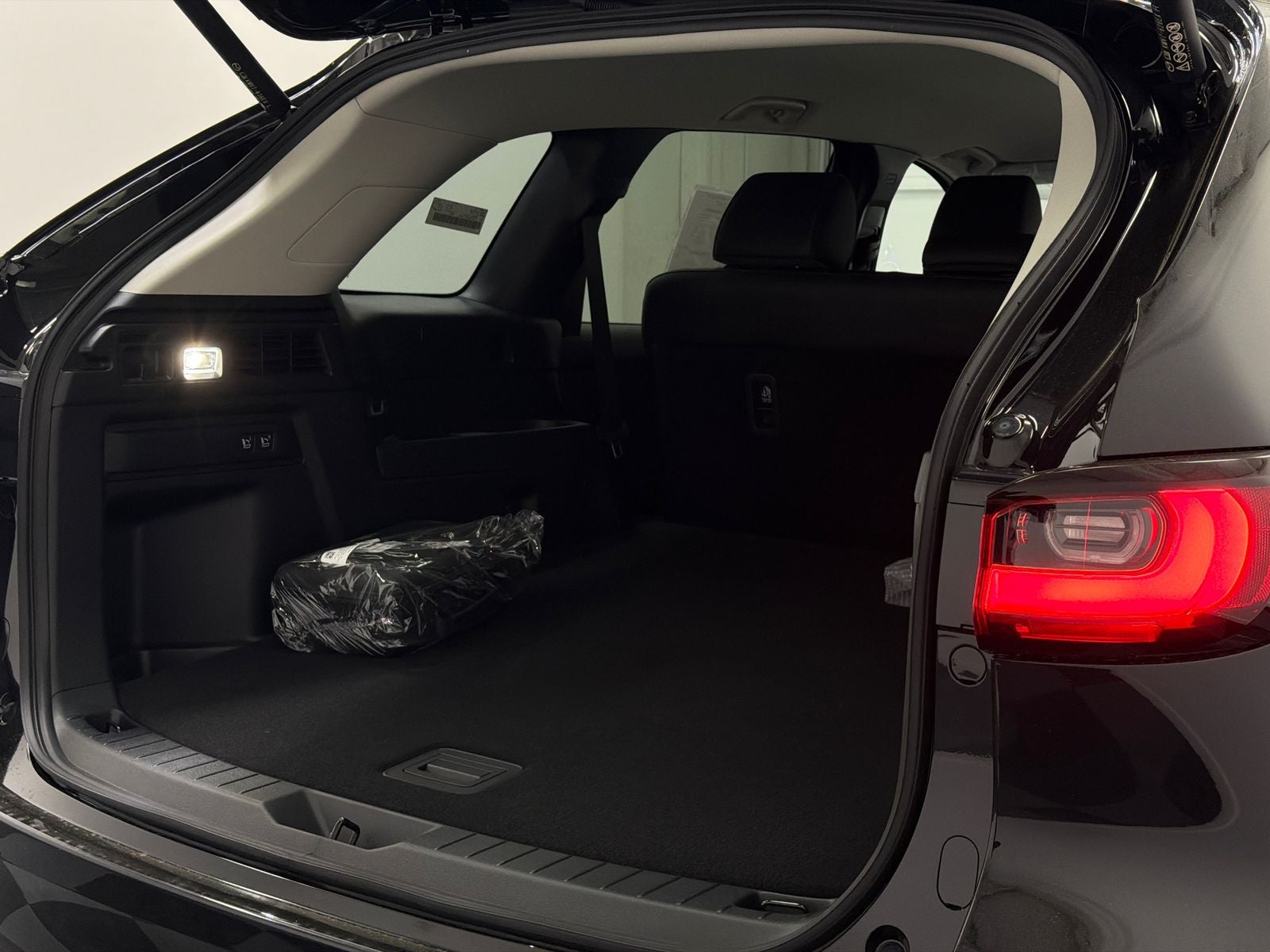 2026 Mazda Mazda CX-70 Plug-In Hybrid SC AWD