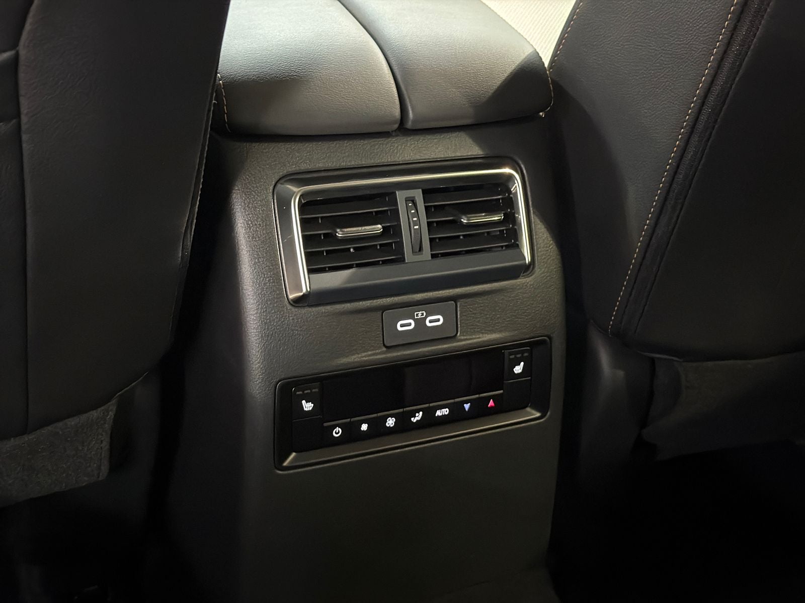 2026 Mazda Mazda CX-70 Plug-In Hybrid SC Plus AWD