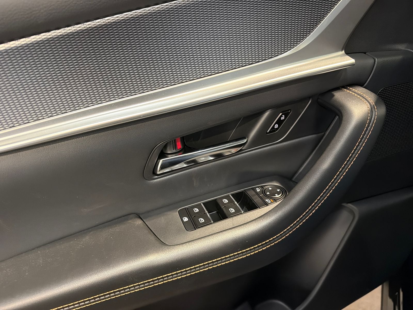 2026 Mazda Mazda CX-70 Plug-In Hybrid SC Plus AWD