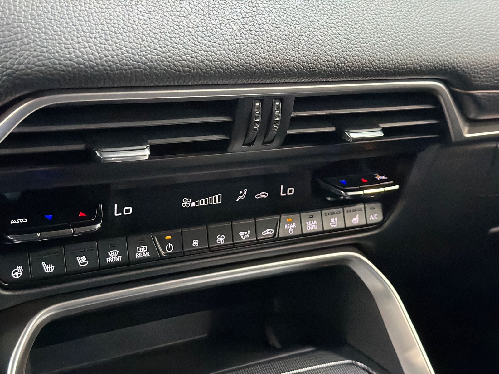 2026 Mazda Mazda CX-70 Plug-In Hybrid SC Plus AWD
