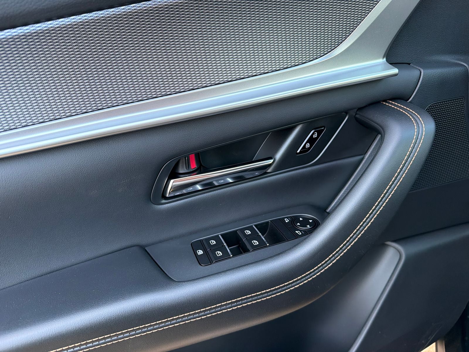 2026 Mazda Mazda CX-70 Plug-In Hybrid SC Plus AWD