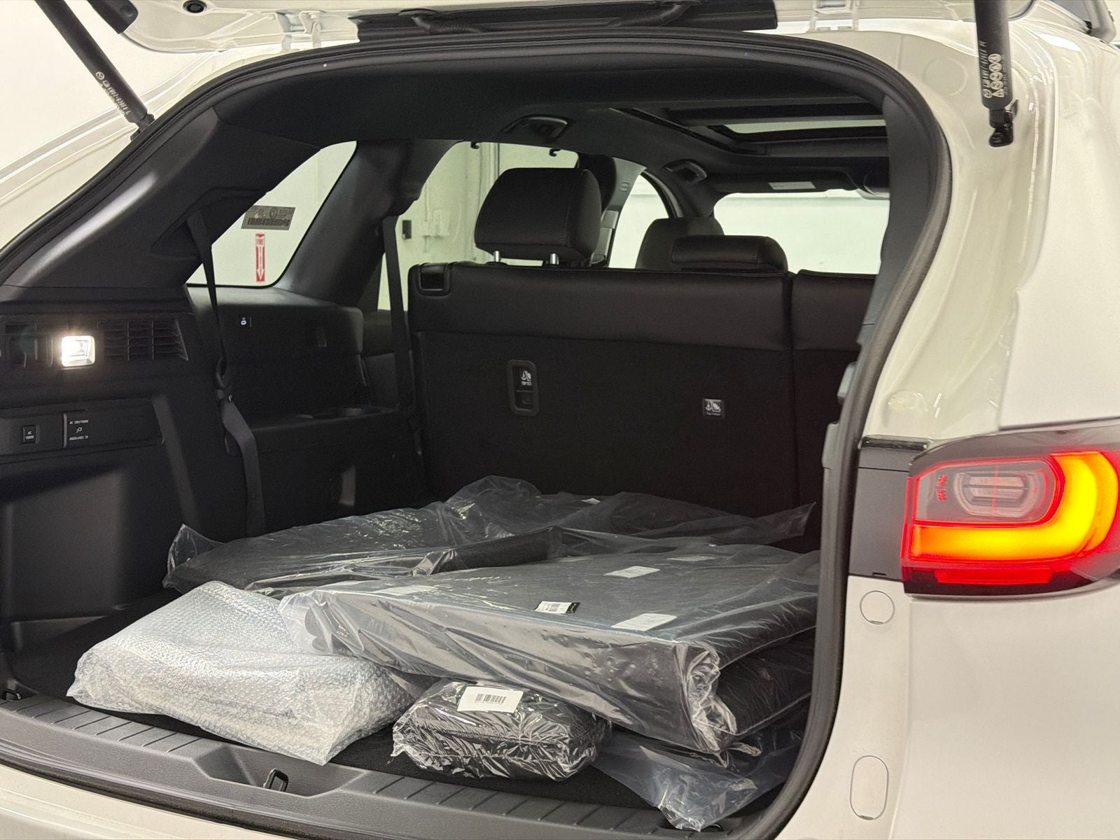 2026 Mazda Mazda CX-90 Plug-In Hybrid Premium Plus AWD