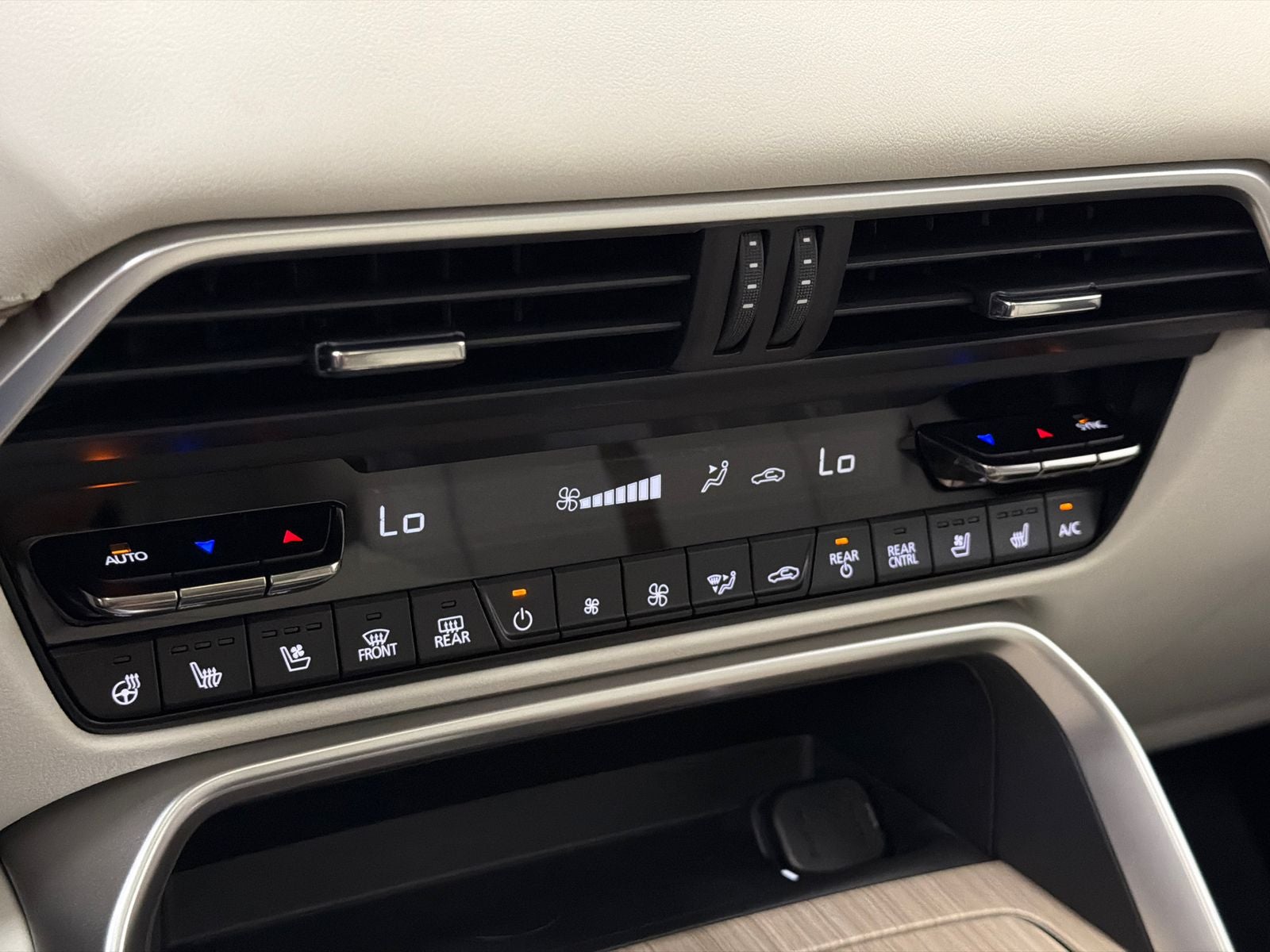 2026 Mazda Mazda CX-90 Plug-In Hybrid Premium Plus AWD